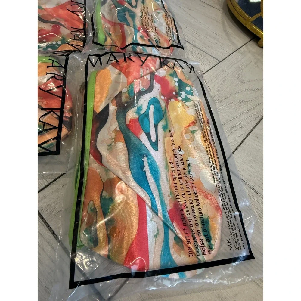 Mary Kay Art of Nature Collection Zip Clutch Lot  5 Multicolor Marble Makeup Bag